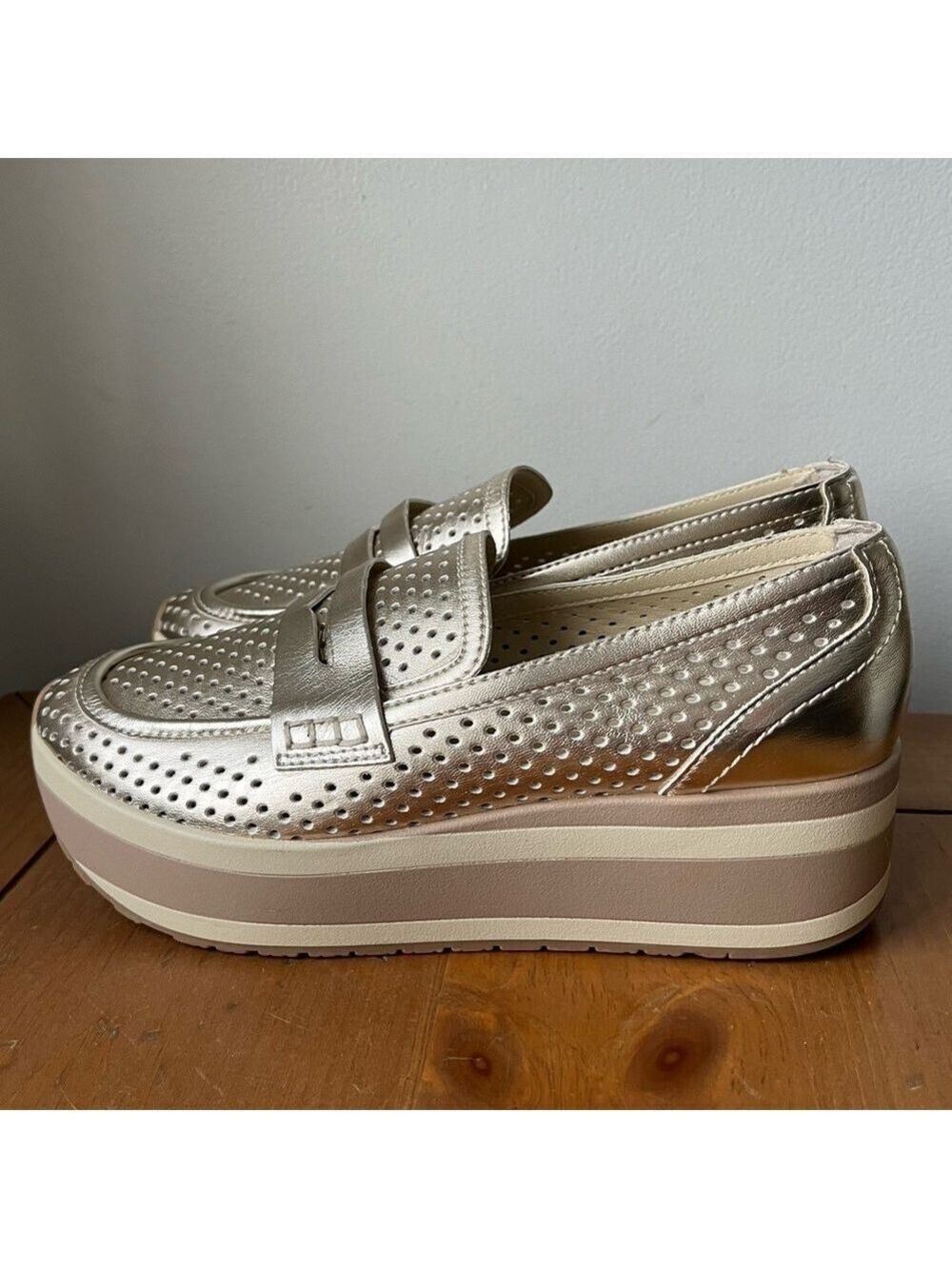 Dolce Vita Women’s Janine Slip-On Gold Metallic Platform Loafer Sneaker 7.5